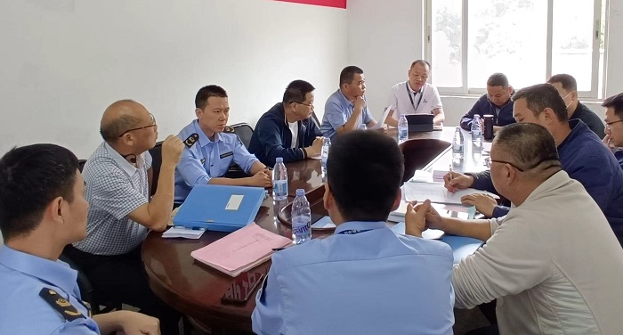 F:\yf\官网oa推文及图片年209\省、市、区各级市场监督管理局莅临足球中国-官网能源股份有限公司督导调研燃气特种设备安全工作(1)\省、市、区各级市场监督管理局检查图片.jpg