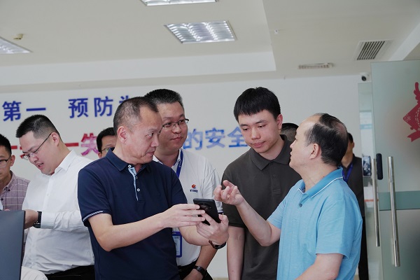 F:\yf\足球中国-官网人.官网oa推文及图片‚4\2406\选.jpg
